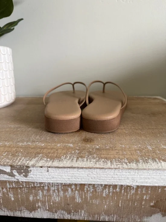 Tkees Lily Platform Sandals — Size 7 - Picture 5 of 8